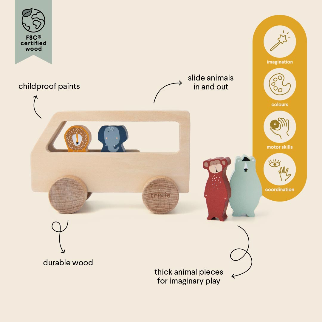 Autobús con animales de madera